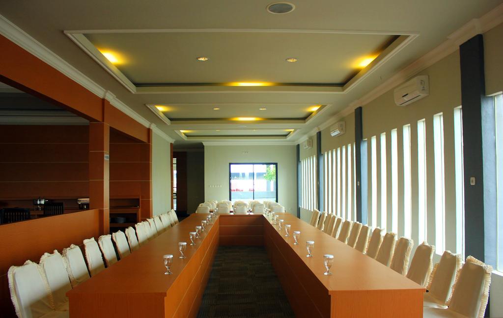 Raja Residence Jambi Ngoại thất bức ảnh